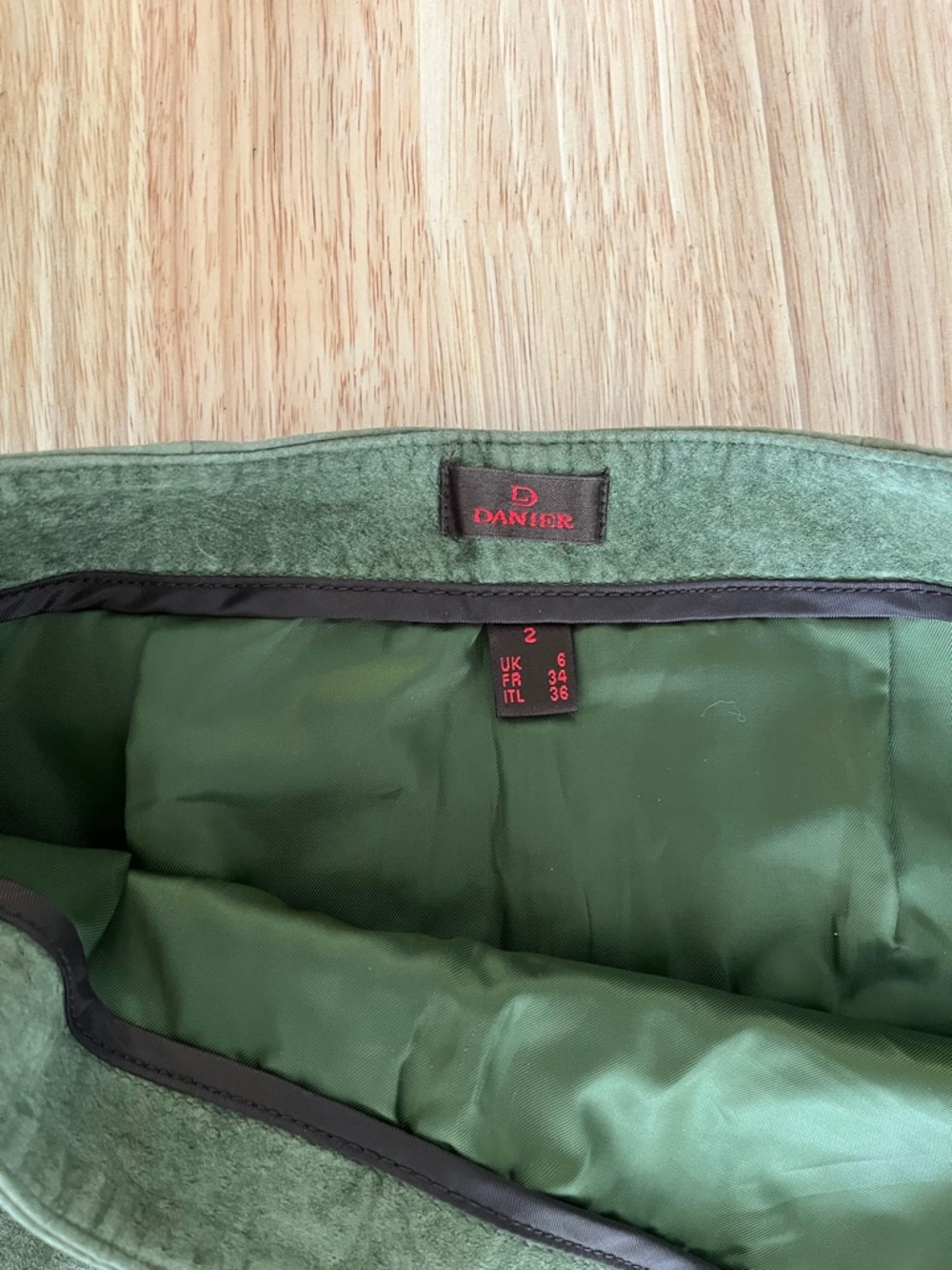 Vintage Danier Olive Suede Flared Midi Skirt - Picture 4 of 7